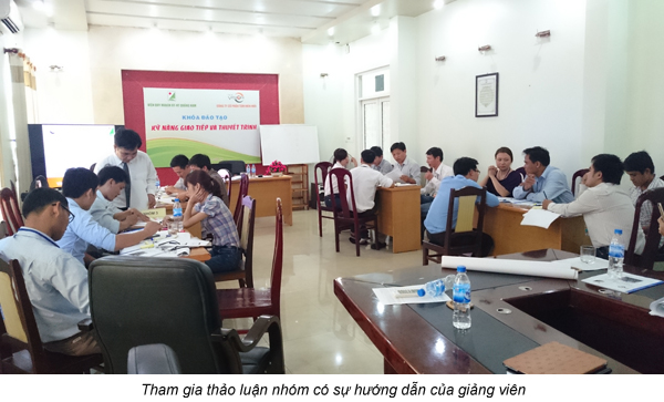 20151030 Bế giảng Khóa đào tạo kỹ năng giao tiếp và thuyết trình 4.jpg