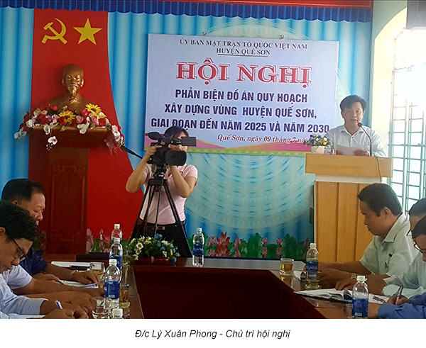 20180816 Hoi nghi lay y kien QH vung huyen Que Son 2.jpg